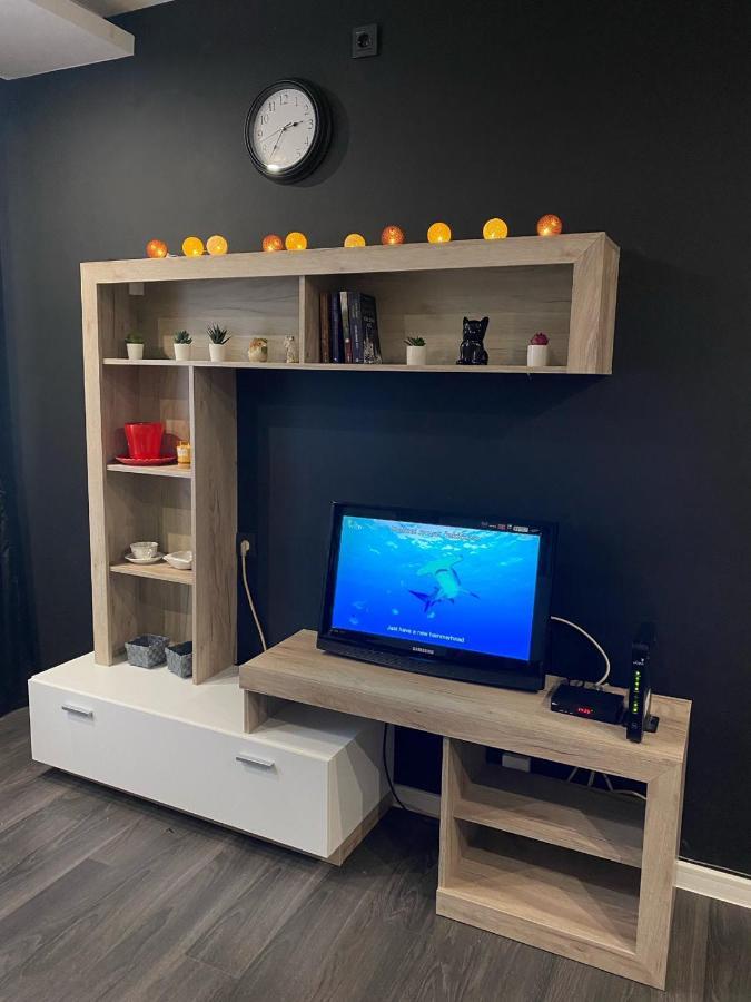 Apartman Mici Ni Exterior foto